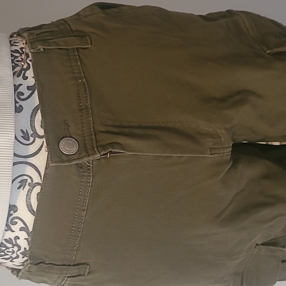 Aeropostale size small army green joggers - Picture 4 of 9